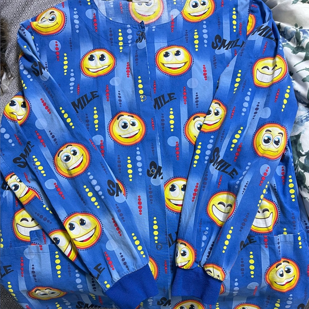 Vibrant Emoji Print Pajama Top